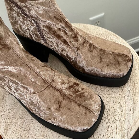 Steve Madden Klayton Velvet Platform Mid Boots, NWOB - Picture 2 of 7